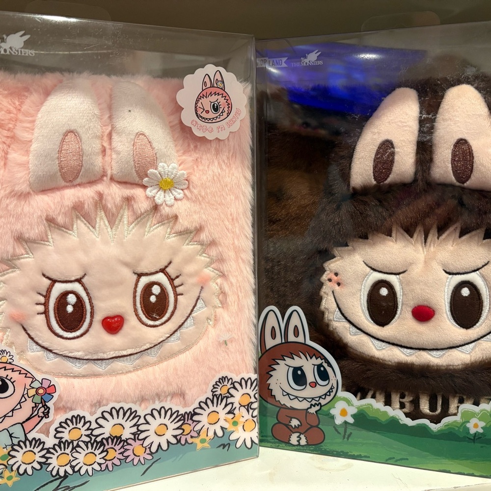 Popland THE MONSTERS Classic Series – Labubu / Mokoko notebook. Your choice.